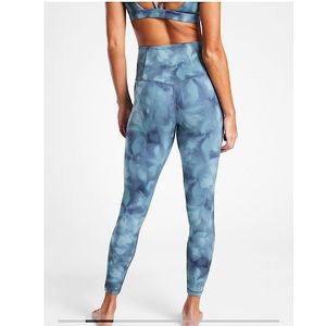 Athleta Sz Small Elation Leggings Ultra High Rise Blue Floral Riviera Like New